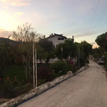 Sakiz Tinyhouse أورلا